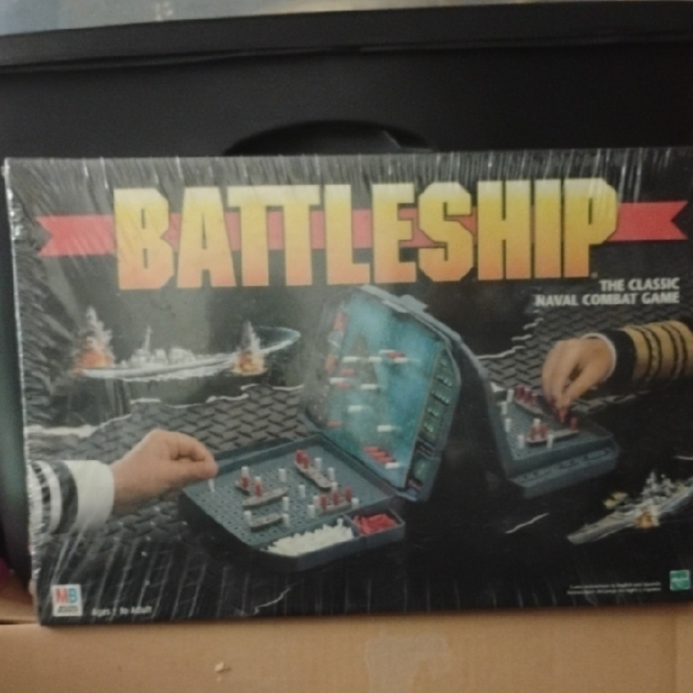 1998 Hasbro Black and Gray Battle Ship Game